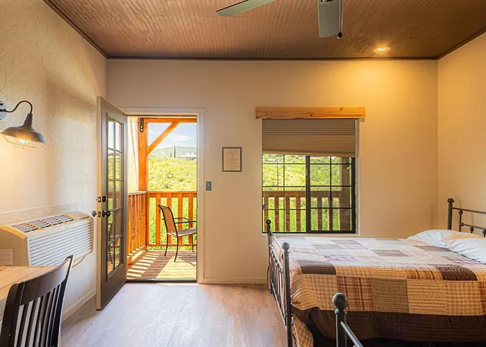 Miners #3 -two Double Beds - Private Balcony - Walk To The Action * Tombstone