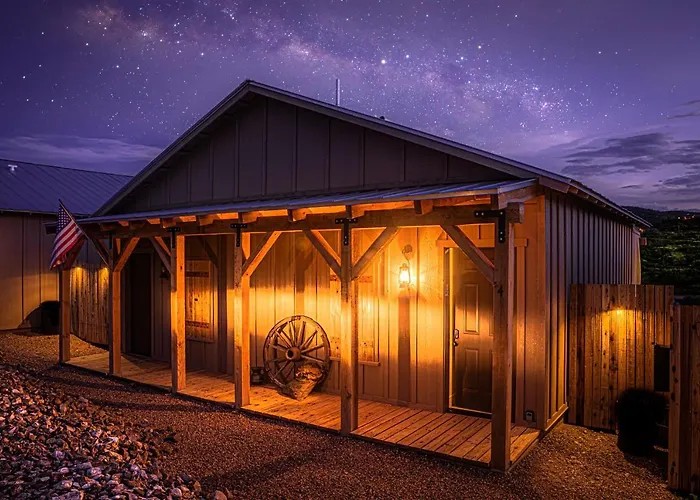 Miners #3 -two Double Beds - Private Balcony - Walk To The Action Chalet Tombstone