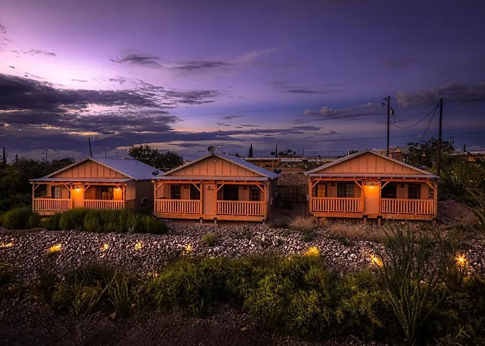 Miners #3 -two Double Beds - Private Balcony - Walk To The Action Chalet Tombstone